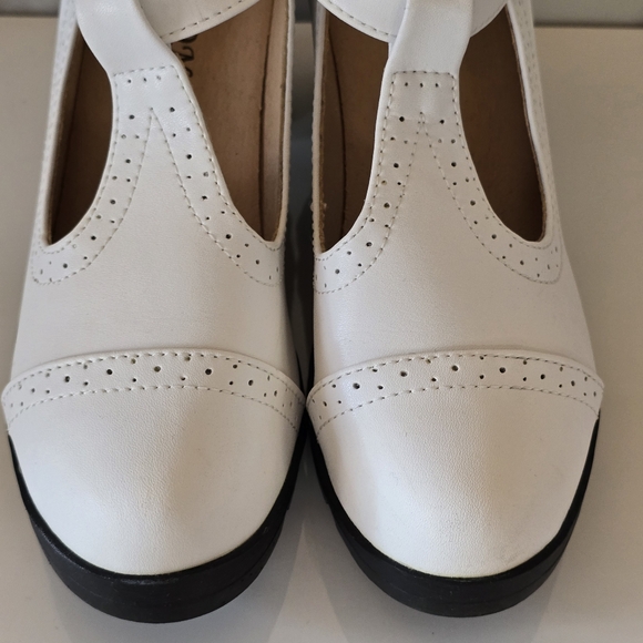 FASHION Mary Jane heels white size 8 - Picture 2 of 14